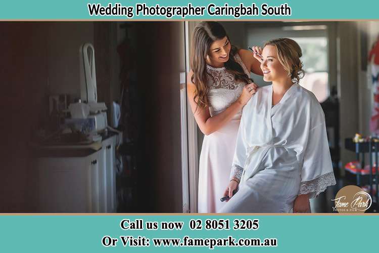 Photo of the Bride having make up Caringbah South NSW 2229